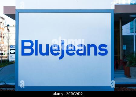 BlueJeans sign at company headquarters. BlueJeans Network is a company that provides an interoperable cloud-based video conferencing service - San Jos Stock Photo