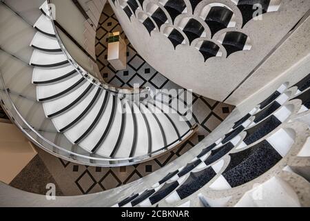 England, London, Tate Britain, Looking down on the modern staircase from the entrance rotunda. Stock Photo