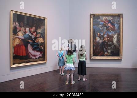 Austin, Texas USA, April 2006: Mother and children view art during grand opening festivities at the Blanton Museum of Art on the campus of the University of Texas. ©Bob Daemmrich Stock Photo