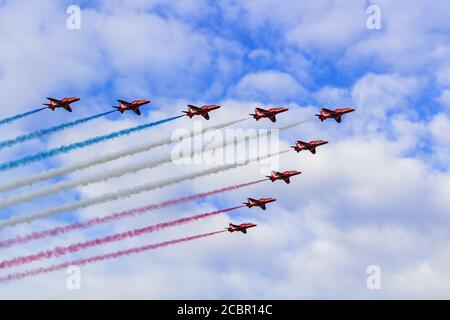 Red Arrows, Royal Air Force Acrobatic Team, in flight over Duxford Stock Photo