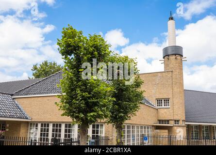 Dutch architecture of a school in Hilversum by architect Dudok, Fabritius school Stock Photo