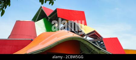 The Biomuseo, Museum of Bio Diversity, with colourful roof sections, Panama City, Panama, Central America Stock Photo