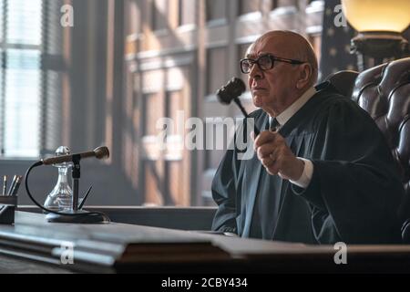 RELEASE DATE: October 16, 2020 TITLE: The Trial of the Chicago 7 STUDIO: Netflix DIRECTORS: Aaron Sorkin PLOT: The story of 7 people on trial stemming from various charges surrounding the uprising at the 1968 Democratic National Convention in Chicago. STARRING: FRANK LANGELLA (Credit Image: © Niko Tavernise/Netflix/Entertainment Pictures via ZUMA Wire) Stock Photo