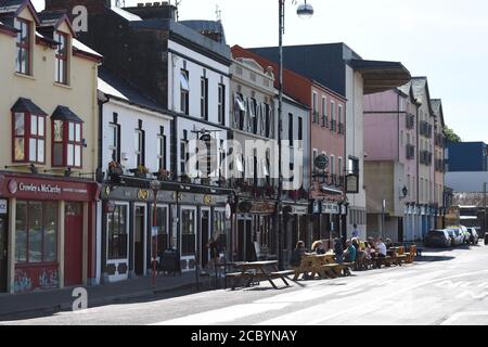 Cafes and bars in Bantry Quay with outdoor seating area. Bantry, Co Cork. Ireland. Stock Photo