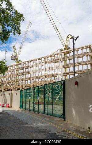 Construction work under way at the site of the former American embassy in Grosvenor Square, Mayfair, London, England, UK Stock Photo