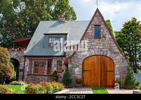 Frederick, MD, USA 08/14/2020: A stylish elegant house in downtown Frederick. This single family home has decorative stones on the exterior. It is an Stock Photo