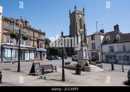 George Courtald Memorial and St. Andrews Church in Halstead Town Centre, Essex, England, UK. Stock Photo