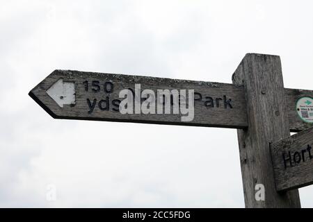 foot path sign at Horton Country Park in Epsom, Surrey, August 2020 Stock Photo