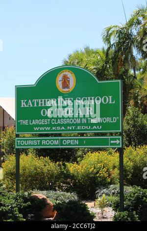 AUSTRALIA, NORTHERN TERRITORY, KATHERINE, GILES STREET, AUGUST 04, 2016: Signpost to the the School of the Air in Katherine, Australia Stock Photo