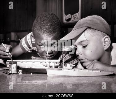 Craft class women Black and White Stock Photos & Images - Alamy