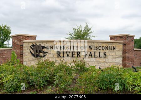 RIVER FALLS, WI/USA - AUGUST 9, 2020: Entrance sign and trademark logo to University of Wisconsin River Falls. Stock Photo