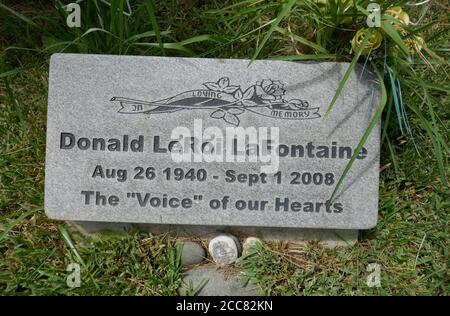 Hollywood, California, USA 17th August 2020 A general view of atmosphere voice actor Donald LeRoi La Fontaine's Grave at Hollywood Forever Cemetery on August 17, 2020 in Hollywood, California, USA. Photo by Barry King/Alamy Stock Photo Stock Photo