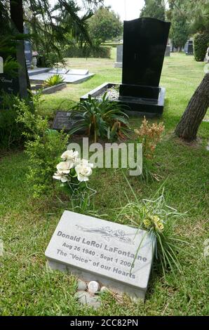 Hollywood, California, USA 17th August 2020 A general view of atmosphere voice actor Donald LeRoi La Fontaine's Grave at Hollywood Forever Cemetery on August 17, 2020 in Hollywood, California, USA. Photo by Barry King/Alamy Stock Photo Stock Photo