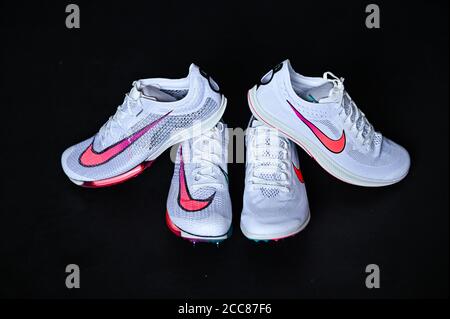 nike air zoom victory vs nike zoomx dragonfly