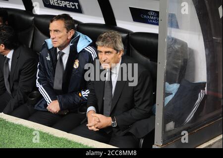 Milano Italy 03/11/2009, 'San Siro' Stadium, Champions League 2009/ 2010 , AC.Milan - Real Madrid CF match: Manuel Pellegrini ,Real Madrid coach, before the match Stock Photo