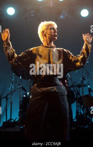 Annabel Lamb live at a concert on her 'The Flame' tour. London, May 15, 1984 | usage worldwide Stock Photo