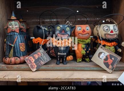 artwork at the 'Stranger Factory' in Nob Hill, Albuquerque, New Mexico    [ Halloween Buckethead Characters by Bethany Lowe ] Stock Photo