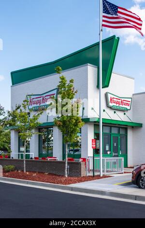 Krispy Kreme Doughnuts shop in Snellviille, Georgia. (USA)
