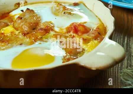 Kavarma po radomirski - Radomir-style kavarma is a regional variation of the traditional Bulgarian dish Stock Photo