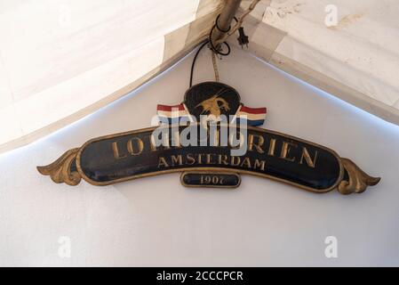 Binz, Germany. 17th Aug, 2020. The name of the ship 'Loth Lorien', the home port of Amsterdam and the year of construction 1907 are on the boat's inscription. Credit: Stephan Schulz/dpa-Zentralbild/ZB/dpa/Alamy Live News Stock Photo