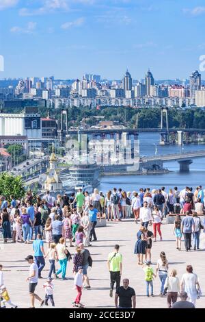 Kiev (Kyiv), viewing platform at People's Friendship Arch (Friendship of Nations Monument), river Dnipro (Dnieper) in Kyiv, Ukraine Stock Photo