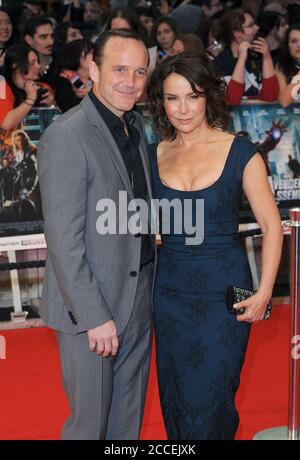 LONDON, UNITED KINGDOM - APRIL 19: Clark Gregg and Jennifer Grey attends the UK premiere of Marvel Avengers Assemble at Vue West End on April 19, 2012 in London, England.   People:    Clark Gregg and Jennifer Grey Stock Photo