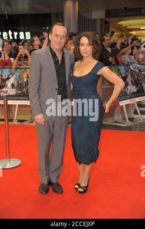 LONDON, UNITED KINGDOM - APRIL 19: Clark Gregg and Jennifer Grey attends the UK premiere of Marvel Avengers Assemble at Vue West End on April 19, 2012 in London, England.   People:    Clark Gregg and Jennifer Grey Stock Photo