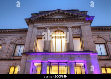 Bremer Kunsthalle in the Wallanlagen at dusk, event Long Night of the Museums, Quarter, Bremen, Germany, Europe Stock Photo