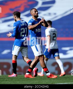 Rangers' Kemar Roofe (centre) celebrates scoring his side's first goal of the game during the Scottish Premiership match at Ibrox Stadium, Glasgow. Stock Photo