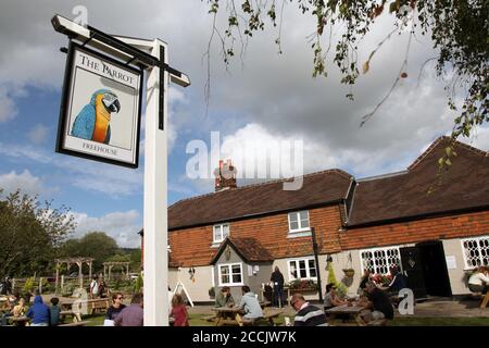 The Parrot Pub is a public house located in the beautiful village of Forest Green, set deep in the Surrey Hills. August 2020 Stock Photo