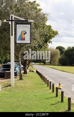 The Parrot Pub is a public house located in the beautiful village of Forest Green, set deep in the Surrey Hills. August 2020 Stock Photo