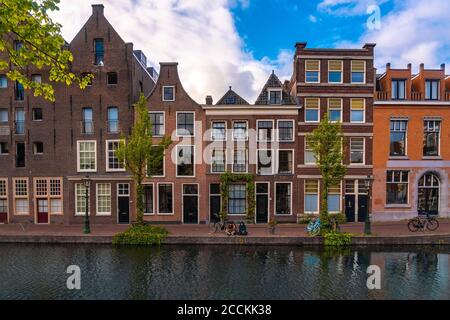 Netherlands, South Holland, Leiden, Old historical houses along Oude Rijn canal Stock Photo