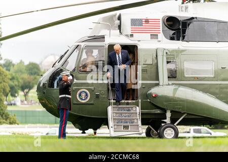 Washington, United States Of America. 16th Aug, 2020. President Donald J. Trump disembarks Marine One on the South Lawn of the White House Sunday, Aug. 16, 2020, returning from the First FamilyÕs stay in Bedminster, N.J. People: President Donald Trump Credit: Storms Media Group/Alamy Live News Stock Photo