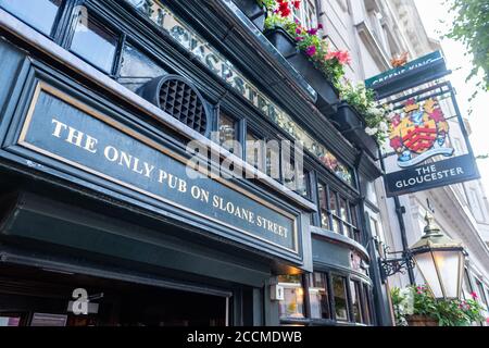 Sloane street hi-res stock photography and images - Alamy