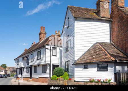 Period wooden cottages, High Street, Eynsford, Kent, England, United Kingdom Stock Photo