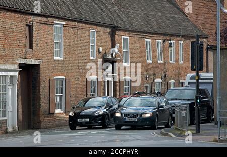 Traffic on Hengate, and Nellie's (AKA the White Horse), Beverley, North Yorkshire, England UK Stock Photo