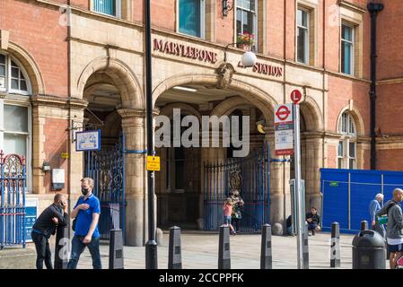 Marylebone railway station in Melrose Place, Marylebone, London, England, UK Stock Photo