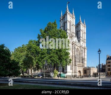 Oblique view of western tower looking south east. Westminster Abbey, Westminster, United Kingdom. Architect: Various, 1745. Stock Photo