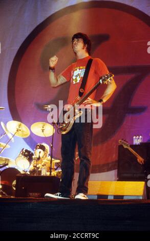 Foo Fighters at the Reading Festival 2002, Reading, Berkshire, England, U.K Stock Photo