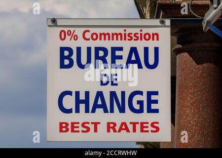 Bureau de Change currency exchange sign, London, UK Stock Photo