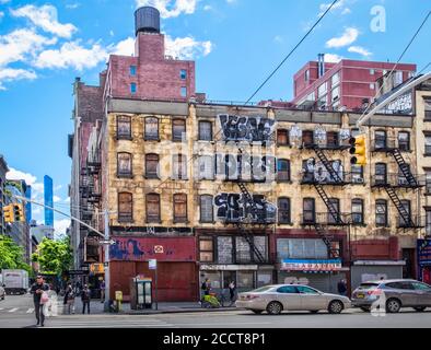 New York City, USA, May 2019, urban scene by the 7th Ave & W 22nd St in the Chelsea neighbourhood of Manhattan Stock Photo
