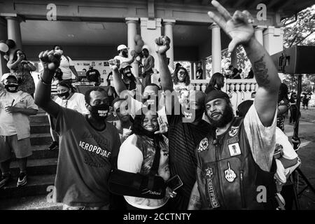 Louisville, United States. 23rd Aug, 2020. LOUISVILLE, KY- AUGUST 23: Attendies of the Bre-B-Q during the second day of BreonnaCon at Shawnee Park on August 23, 2020 in Louisville, Kentucky after the death of Breonna Taylor . (Photo by Chris Tuite/ImageSPACE) Credit: Imagespace/Alamy Live News Stock Photo