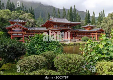 Byodo-In Temple, Valley of Temples Memorial Park, Kahaluu, Oahu, Hawaii, USA Stock Photo