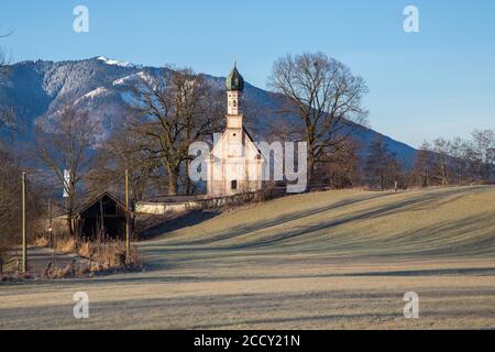 Chapel of St. George or Ramsachkircherl on the Murnauer moss, Murnau am Staffelsee, Bavaria, Germany Stock Photo