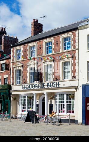 The Liquorice Bush pub, Market Place, Pontefract, West Yorkshire, England UK Stock Photo