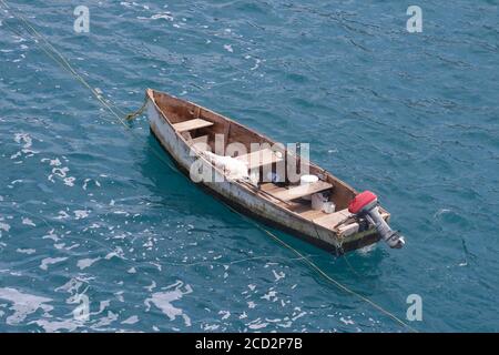 ACAPULCO, MEXICO - AUGUST 24: A vintage boat is seen floating on the seashore on August 24, 2020 in Acapulco, Mexico. Credit: Ricardo Castelan Cruz / Eyepix Group / The Photo Access Stock Photo