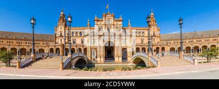 Plaza de Espana (Spain Square) in Parque de Maria Luisa (Maria Luisa Park), Seville, Andalusia, Spain Stock Photo