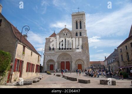 basilica St. Marie Madeleine in Vezelay, France Stock Photo