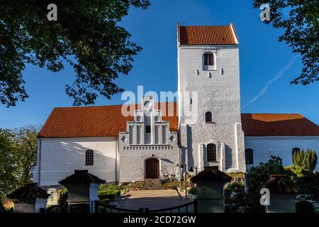 Die  Kirche von Humble, Insel Langeland, Dänemark, Europa |  umble church, Langeland island, Denmark, Europe Stock Photo