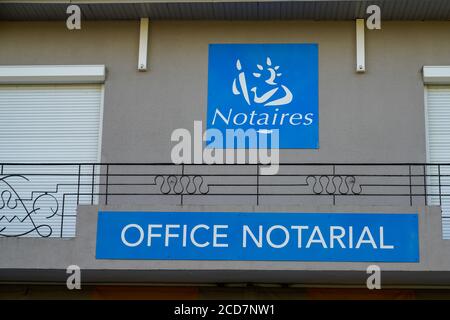 Bordeaux , Aquitaine / France - 08 20 2020 : notary french office notarial notaire text sign and logo front of building agency Stock Photo